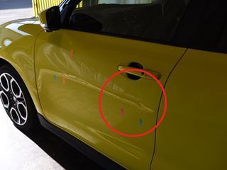 スイフト 左フロントドアのデントリペア箇所