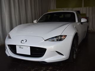 ロードスター 左ドア曲面のデントリペアでお預かり