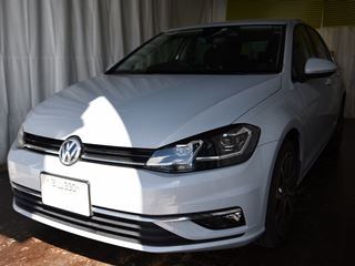 ゴルフ 右フロントフェンダー横スジヘコミのデントリペア例