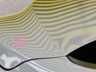 レクサスNX350アルミボンネットのデントリペア後・ラインボードでの確認