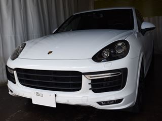 ポルシェ カイエンピラーの少し深めなデントリペア例